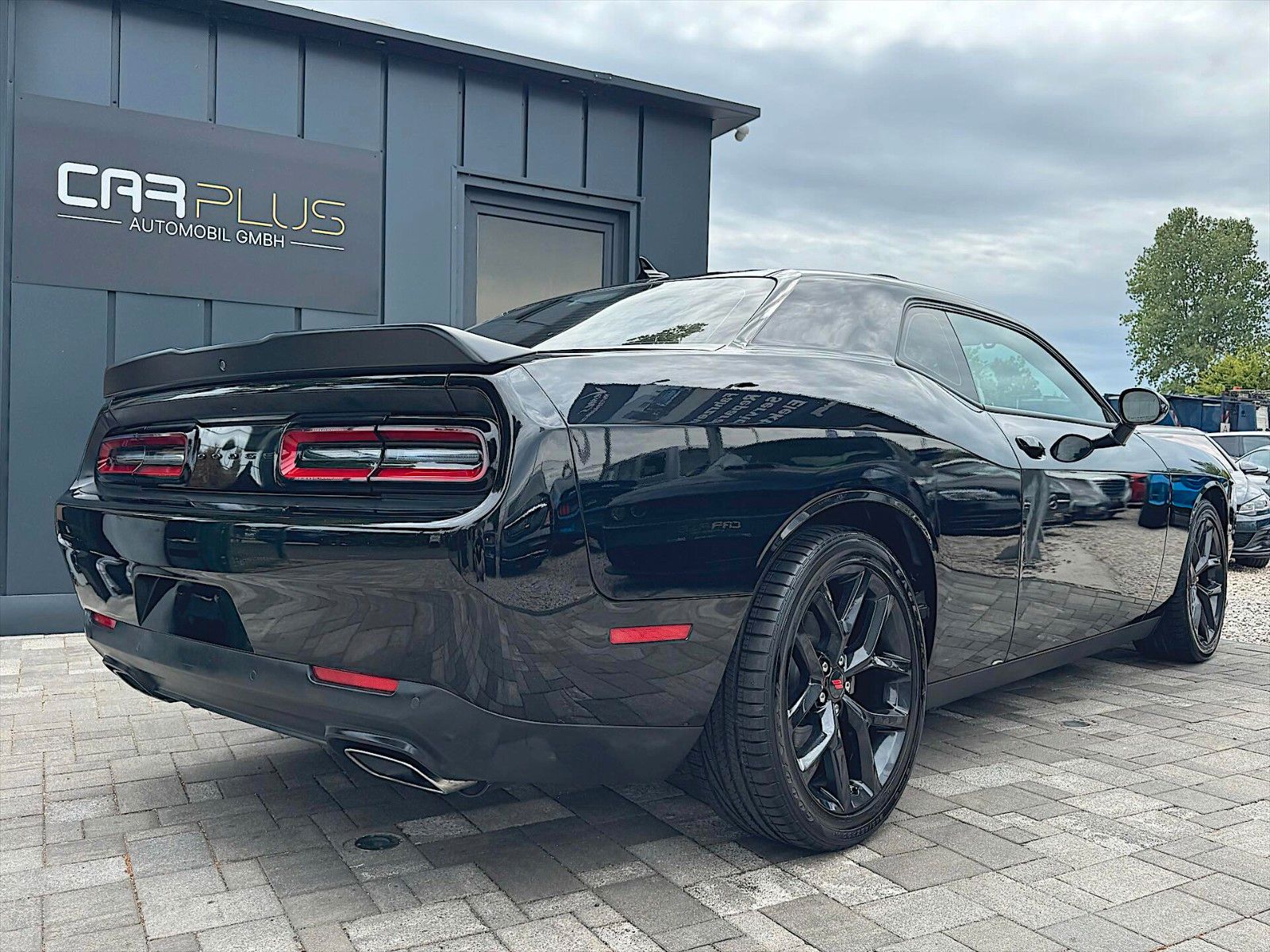 Fahrzeugabbildung Dodge Challenger 5.7 V8 SRT Performance BLACK EDITION