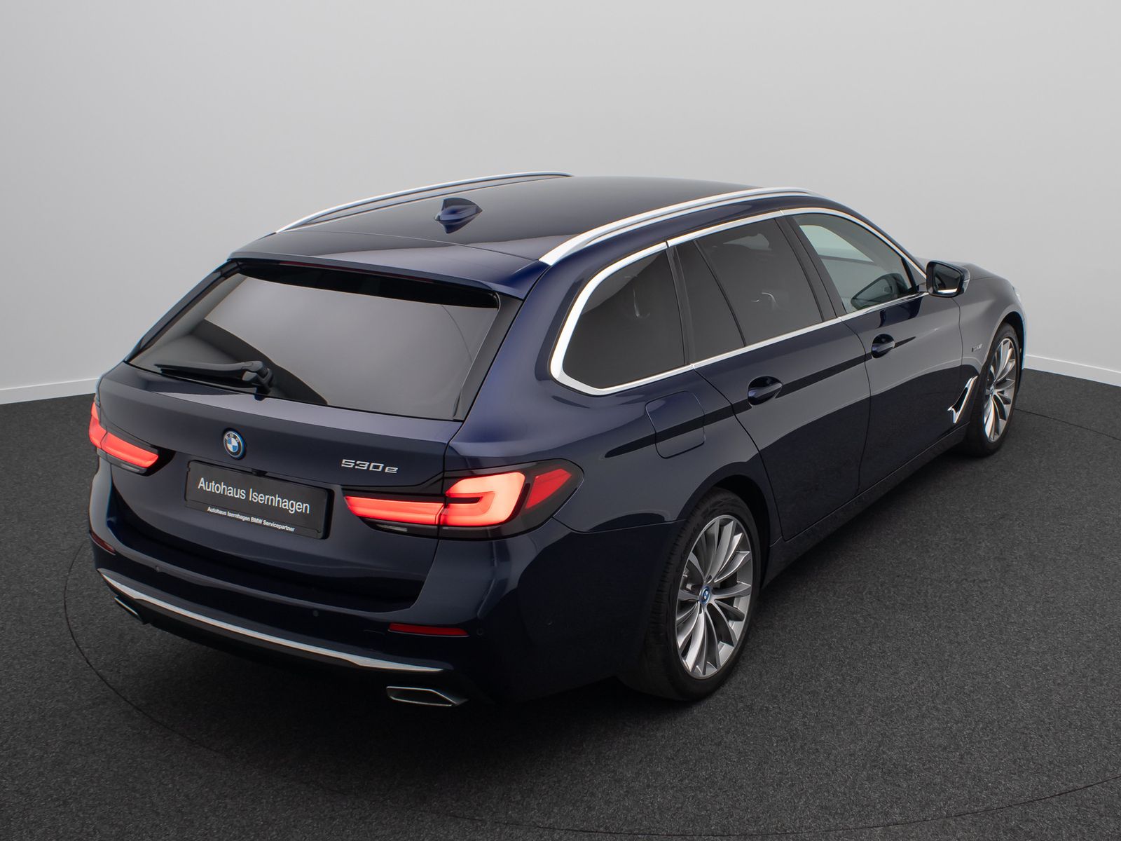 Fahrzeugabbildung BMW 530e Luxury Line DAB Laser 4*Klima Kamera Sport