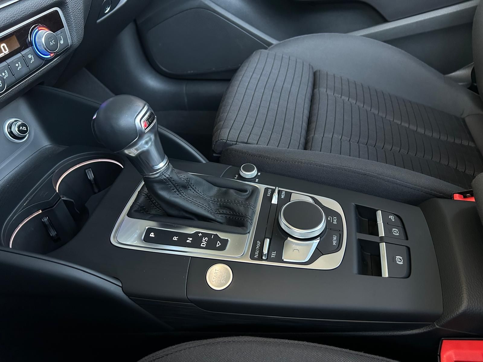 Fahrzeugabbildung Audi A3 Cabriolet S-Line LED NAVI ALU