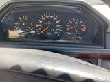 Mercedes-Benz E 220  - Mercedes-Benz E 220 mit Benzin-Antrieb: Sportwagen