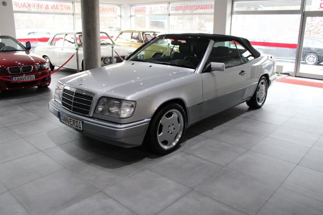 Mercedes-Benz E 320 Cabriolet  *FINAL EDITION* I.HAND *A124*