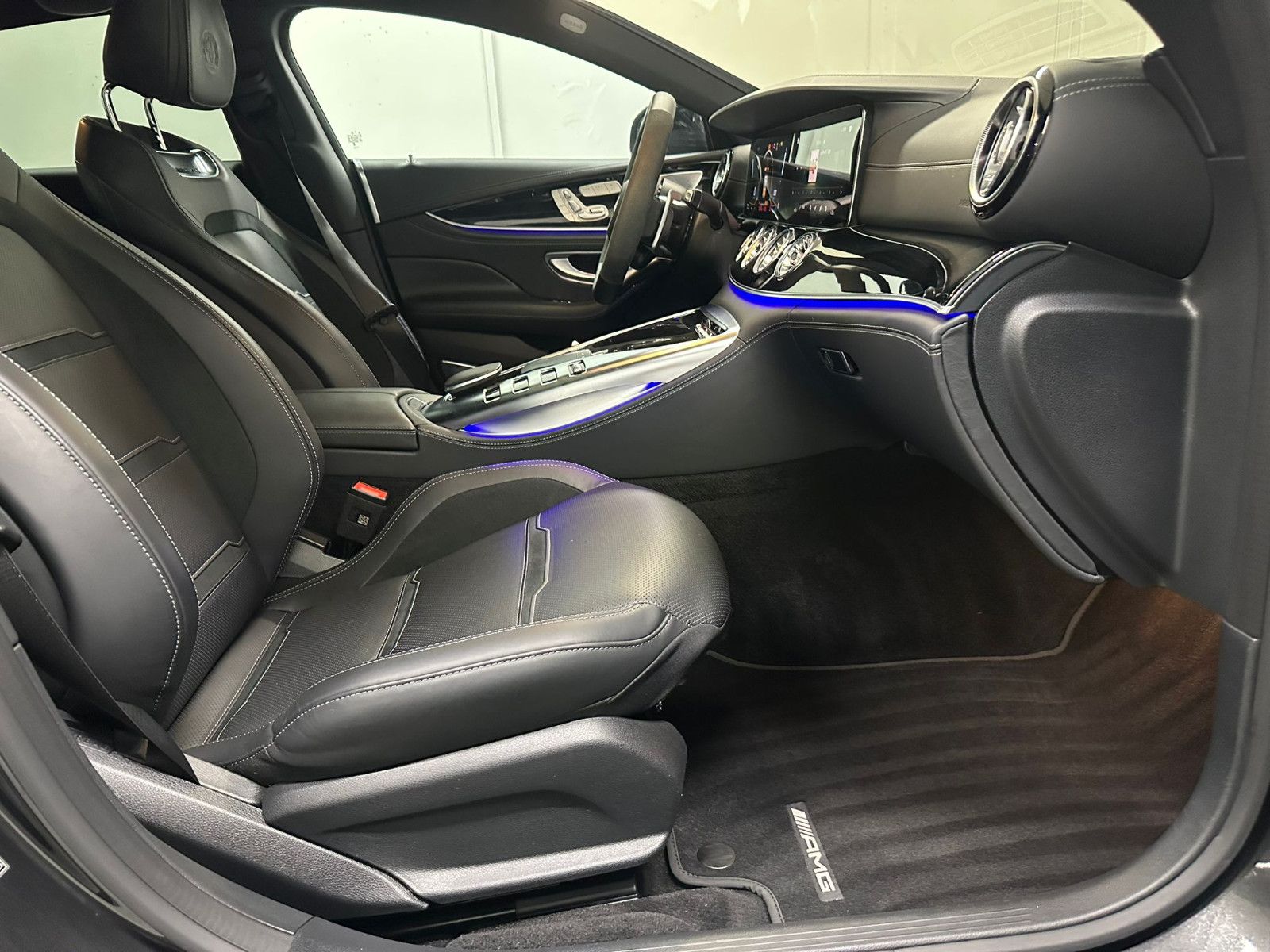 Fahrzeugabbildung Mercedes-Benz GT 63  S E Performance *SHD*CARBON HECKS*HEADUP*