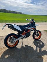 KTM 690 SMC-R - KTM SM R