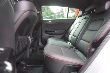 KIA Sportage - 12