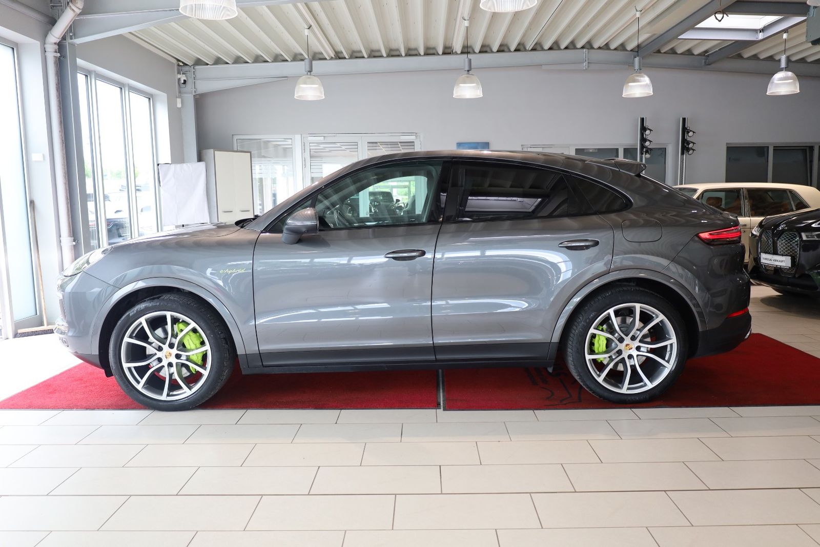 Porsche Cayenne Coupe E-Hybrid Panorama imagem 2