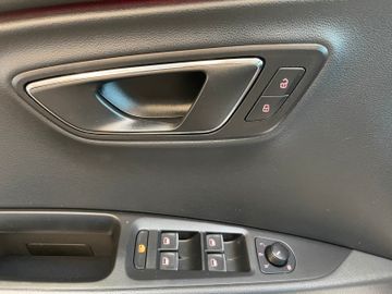 Seat Leon FR *2.Hand*Scheckheft*LED*