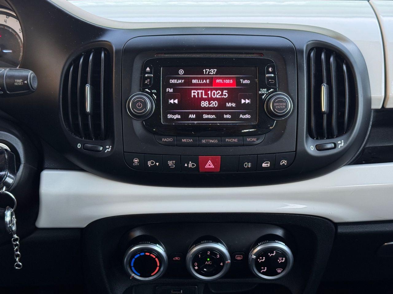 Fiat 500L 2012 — photo 12