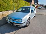 Volkswagen Golf 1.6 Austauschmotor Tüv 06/27 - Volkswagen Golf: Austauschmotor