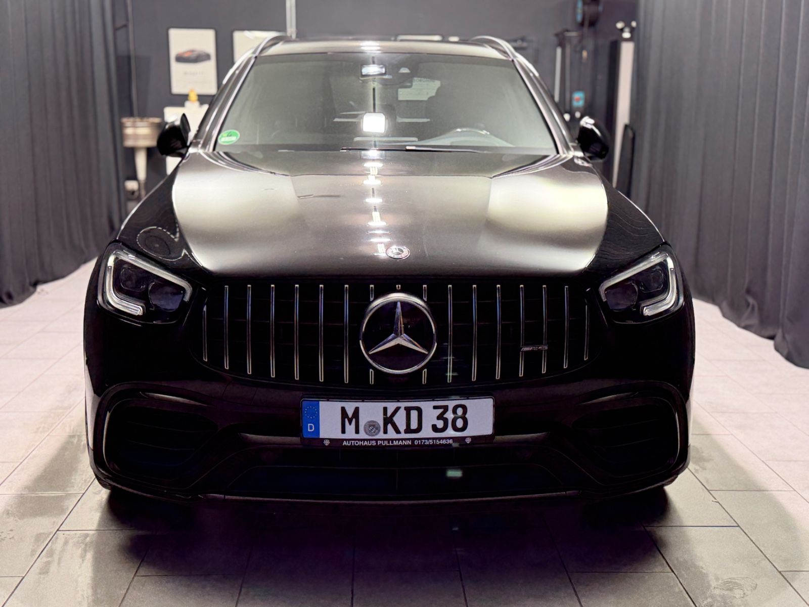 Fahrzeugabbildung Mercedes-Benz GLC 63 S AMG|BURMESTER|PANO|FACELIFT|CARBON|