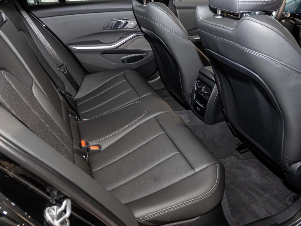 BMW M340i xDriveTour.+AHK+Panorama+Navi+RFK+e-Sitze