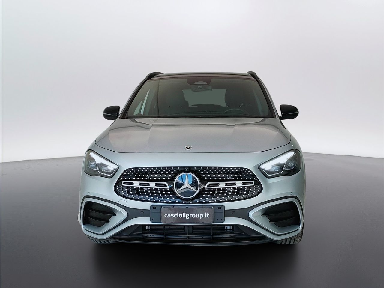 Mercedes-Benz GLA-H247 2023 - GLA 200 d AMG Line imagem 2
