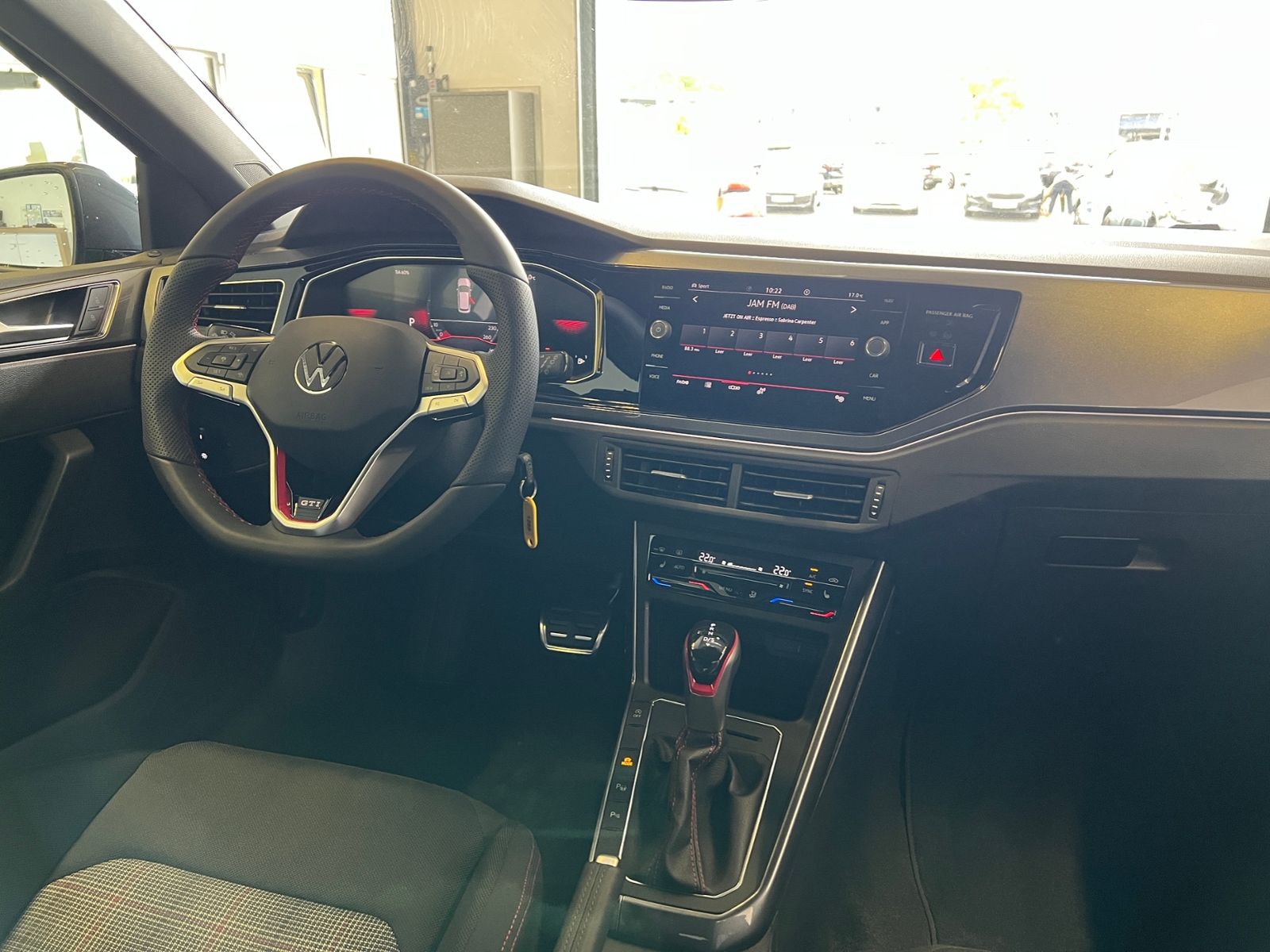 Fahrzeugabbildung Volkswagen Polo GTI 2.0 TSI DSG *IQ.Light, ACC, Ready2Disco