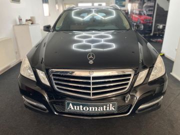 Mercedes E 220 - 2