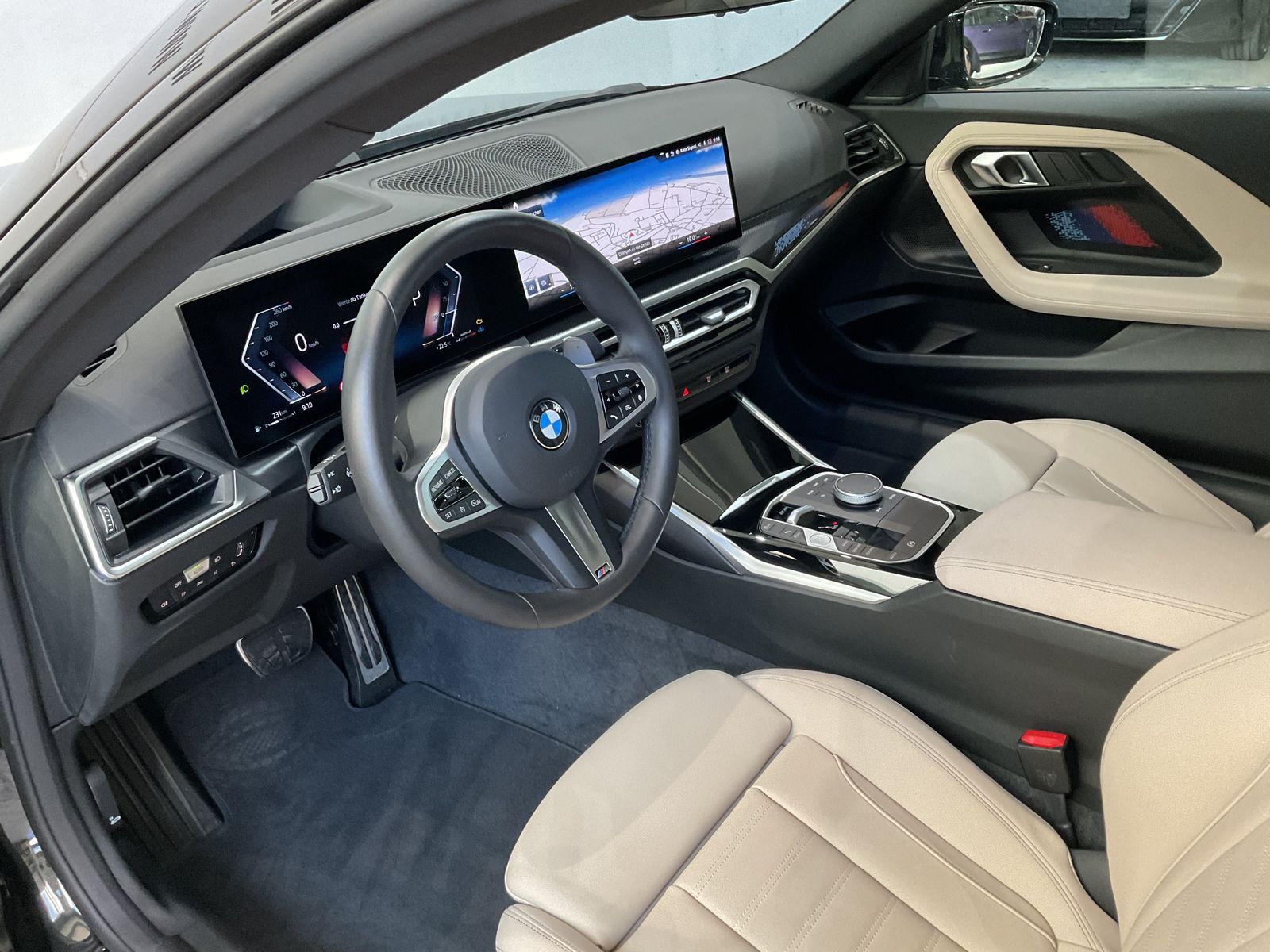Fahrzeugabbildung BMW 220i Adaptiver LED-Scheinwerfer, Sitzheizung