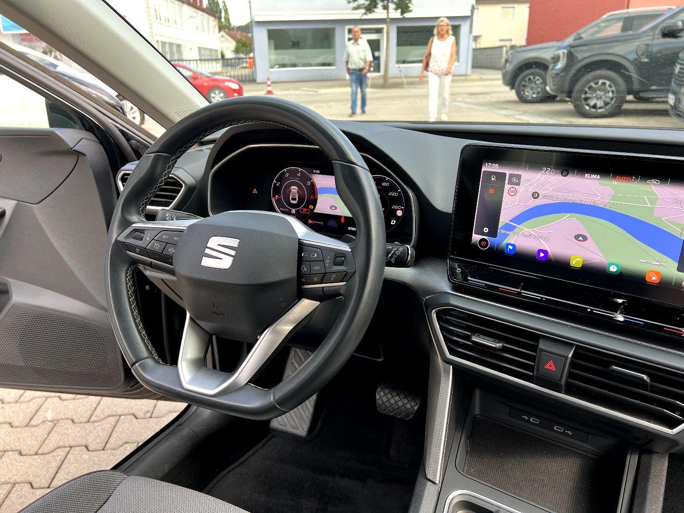 SEAT Leon Sportstourer 2.0 TDI Style *LED Navi Park*, миниатюра 25