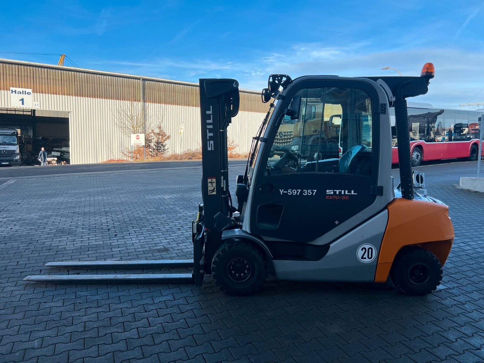 Fahrzeugabbildung Still RX70-30 / Triplex: 4.60m / nur 568h / SS / Waage