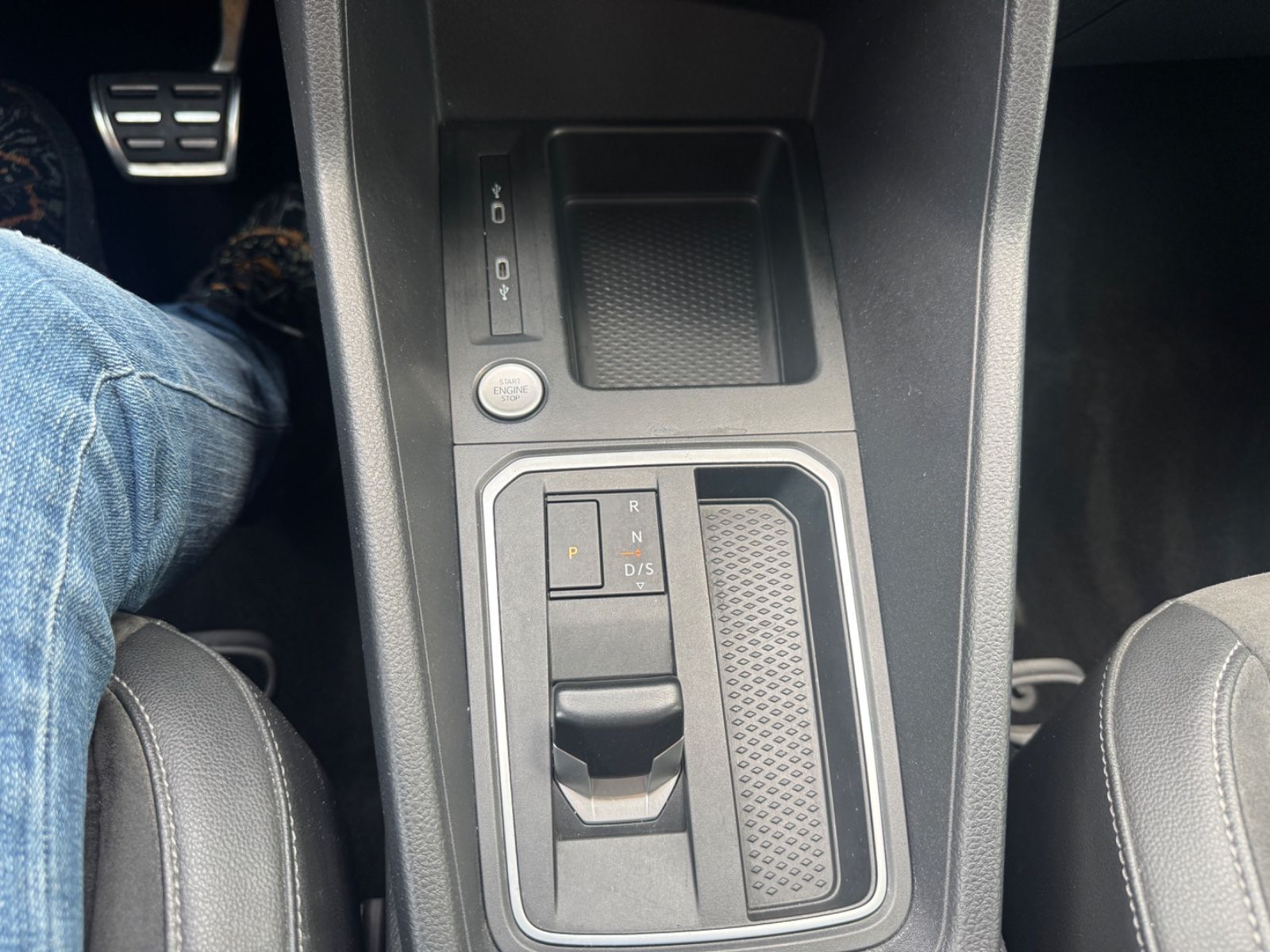 Fahrzeugabbildung Volkswagen Caddy Style NAVI+LED+ACC+LANE+ALCANTARA