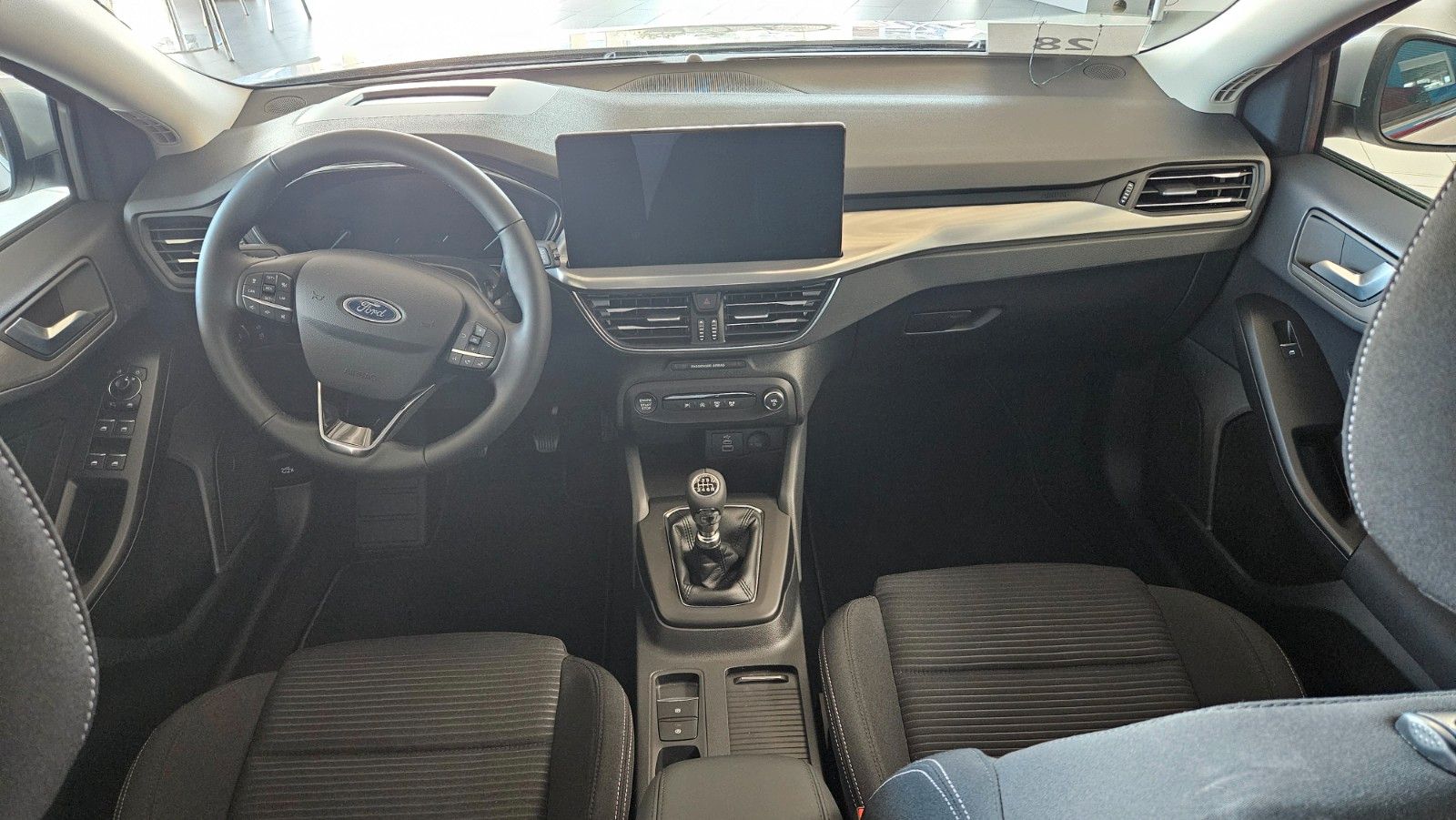 Fahrzeugabbildung Ford Focus Turnier Titanium el.Heckklappe Head-Up