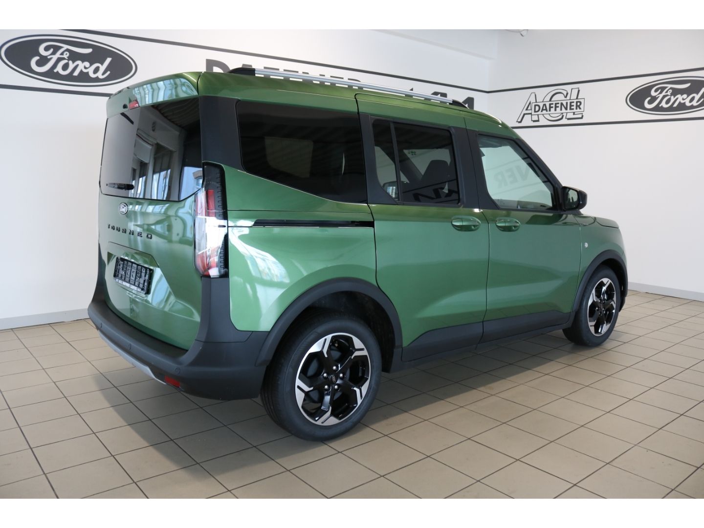 Fahrzeugabbildung Ford Tourneo Courier Active AUTOMATIK,