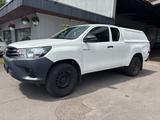Toyota Hilux Extra Cab Duty 4x4/ - Toyota Hilux: Extra Cab