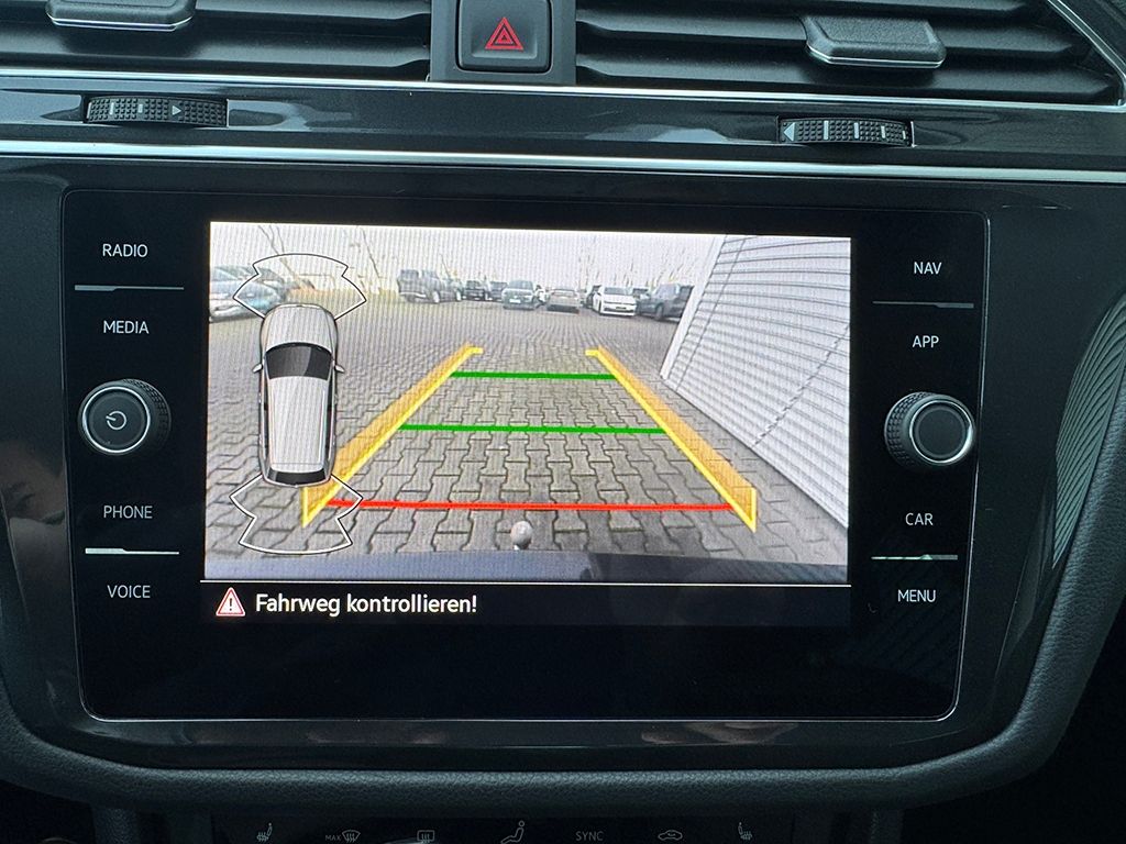 Tiguan 2.0 TDI "MOVE" *AHK*NAVI*KAMERA*