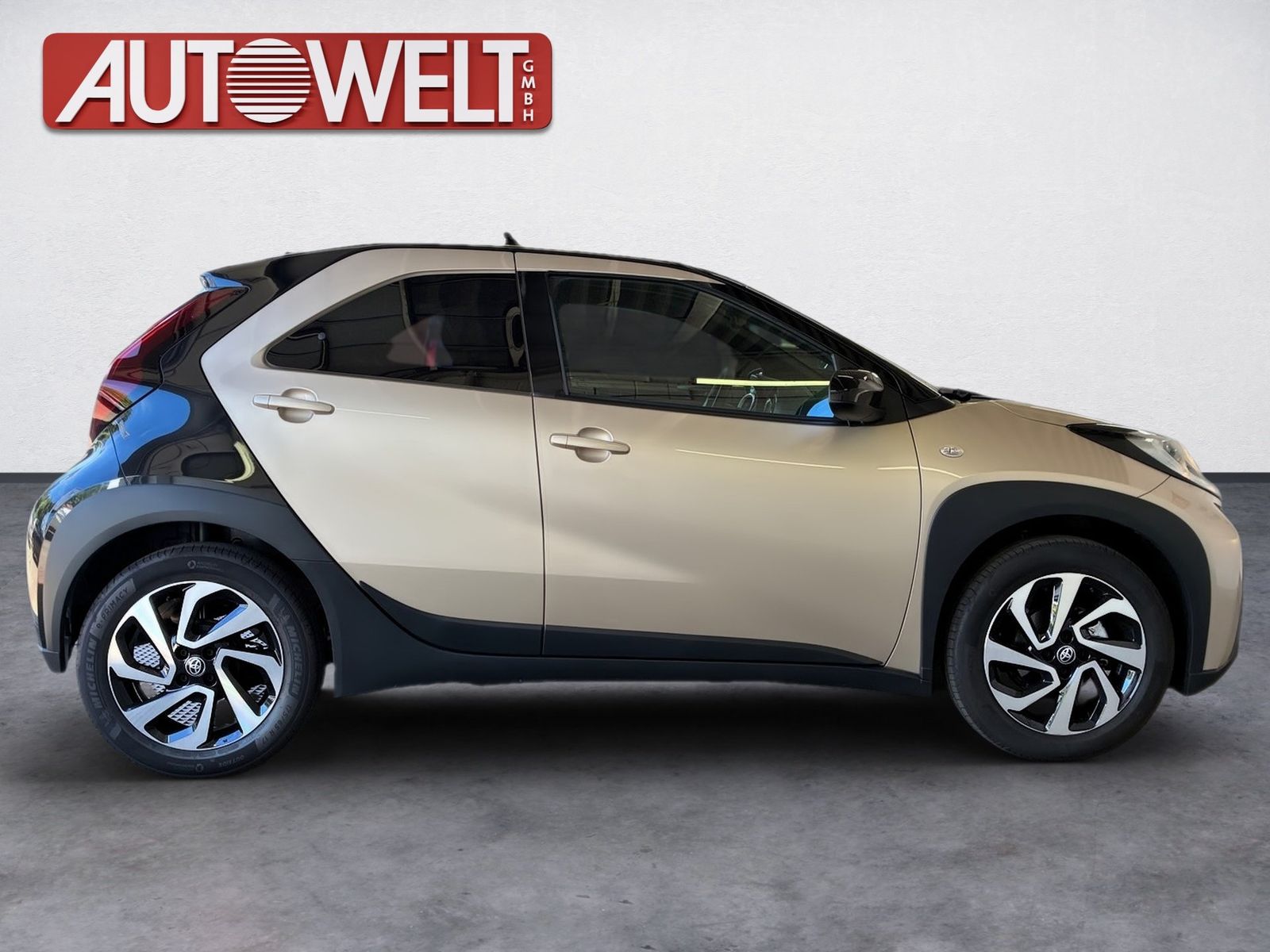 Fahrzeugabbildung Toyota Aygo 1.0 Teamplayer Kamera,Navi,SHZ,ACC,PDC,FLA