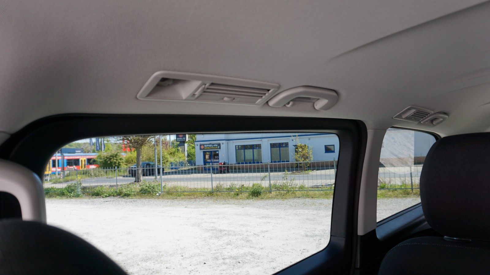 Fahrzeugabbildung Mercedes-Benz V 220d EDITION lang  7 Sitze,Navi,AHK,SR+WR