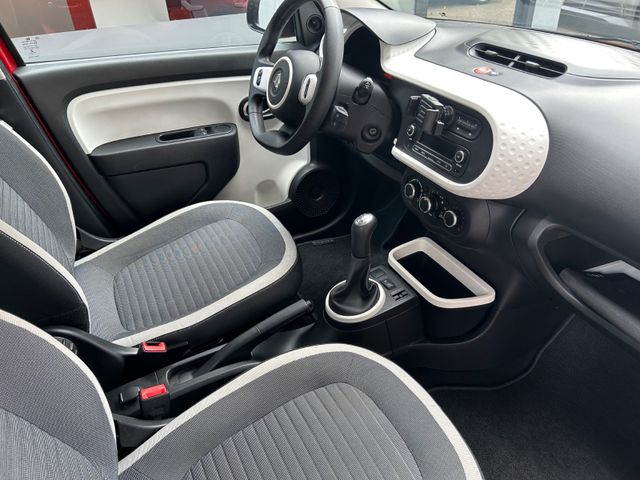 Fahrzeugabbildung Renault Twingo+NaviZB+BT+Allwetter+Klima+Tempomat+