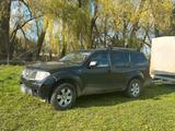Nissan Pathfinder 7 Sitzer - gebrauchte Nissan Pathfinder aus dem Jahr 2005
