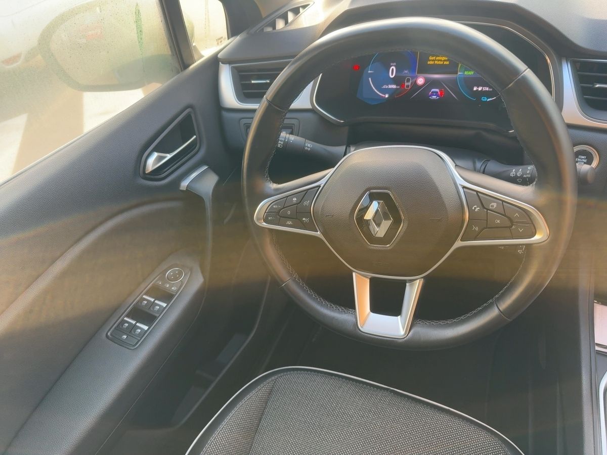 Fahrzeugabbildung Renault Captur Intens Plug-In 160 SHZ Safety+