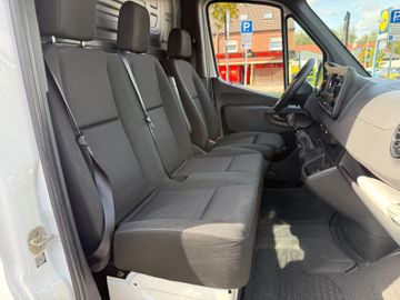 Mercedes Sprinter - 11