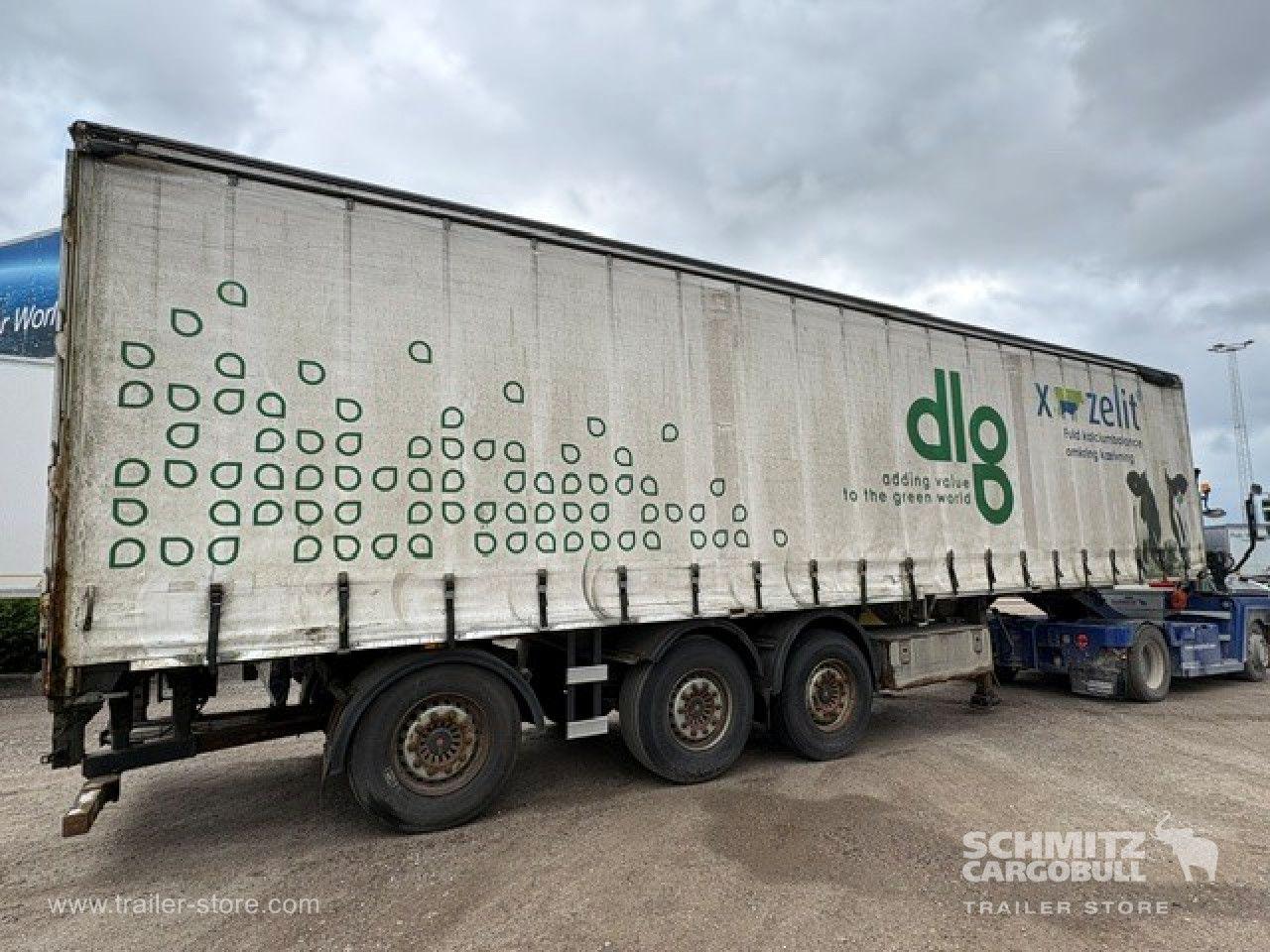Andere Semi Curtainsider Standard