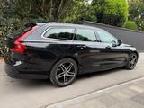 Volvo V90 B4 Momentum Pro Geartronic Momentum Pro - gebrauchte Volvo V90 aus dem Jahr 2020