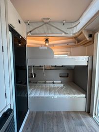 Fahrzeugabbildung HYMER / ERIBA / HYMERCAR Eriba Touring 560  - Urban -Sie sparen: 3.014€!