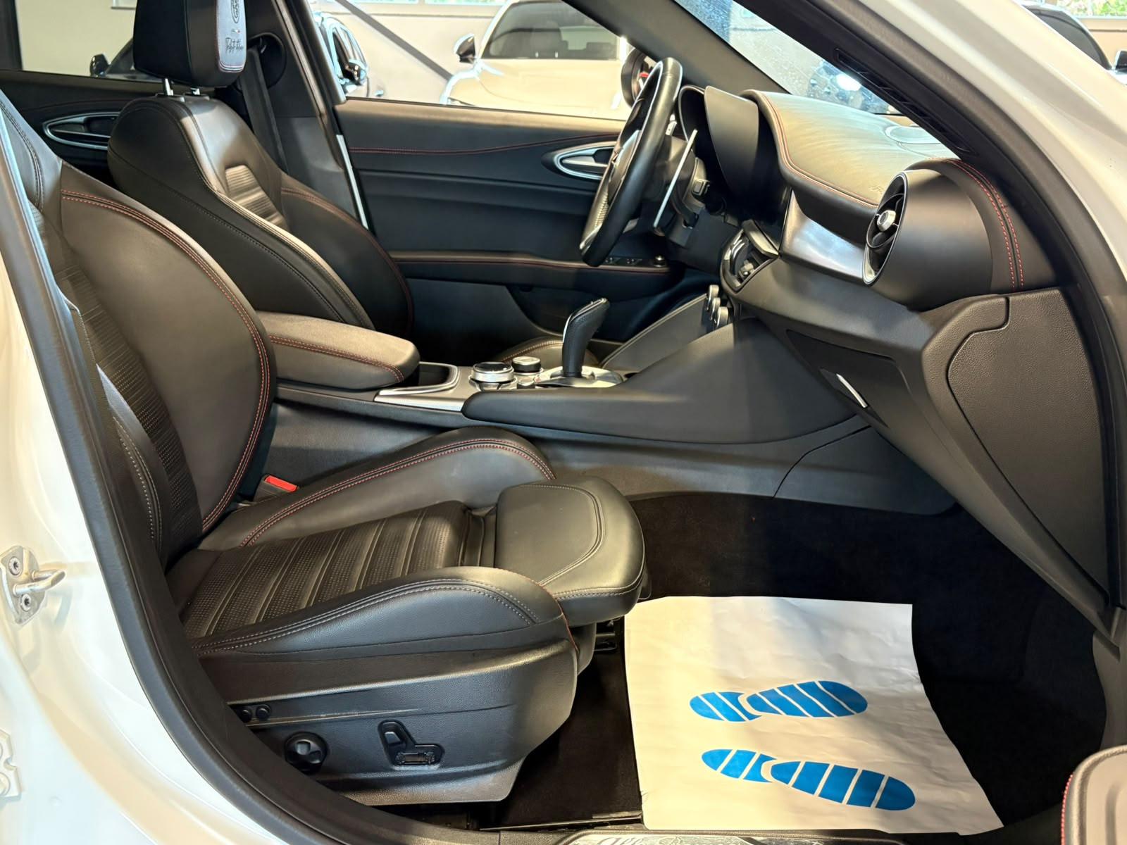 Alfa Romeo Giulia Tributo Italiano Q4 MATRIX+KAM+SHZ/LHZ+, миниатюра 20