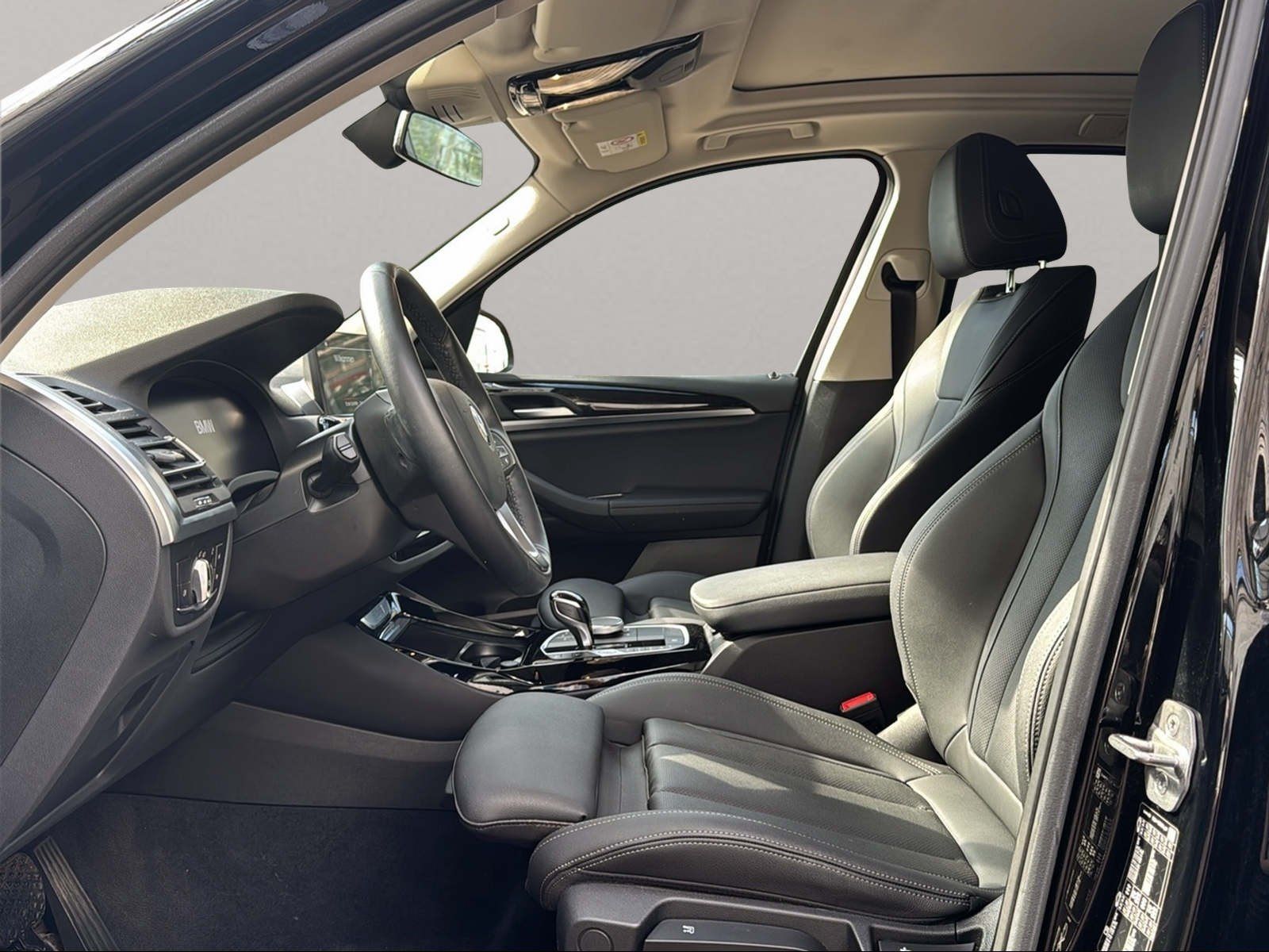 BMW X3 xDrive20i Navi Kamera Pano.Dach Sportsitze foto 10