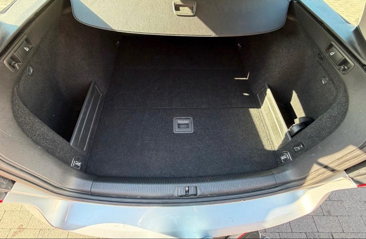 Volkswagen Passat 2013 — photo 14