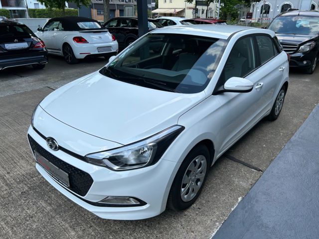 Fahrzeugabbildung Hyundai i20 +1.Hand+NaviZB+SHZ+WR+SR+Klima+