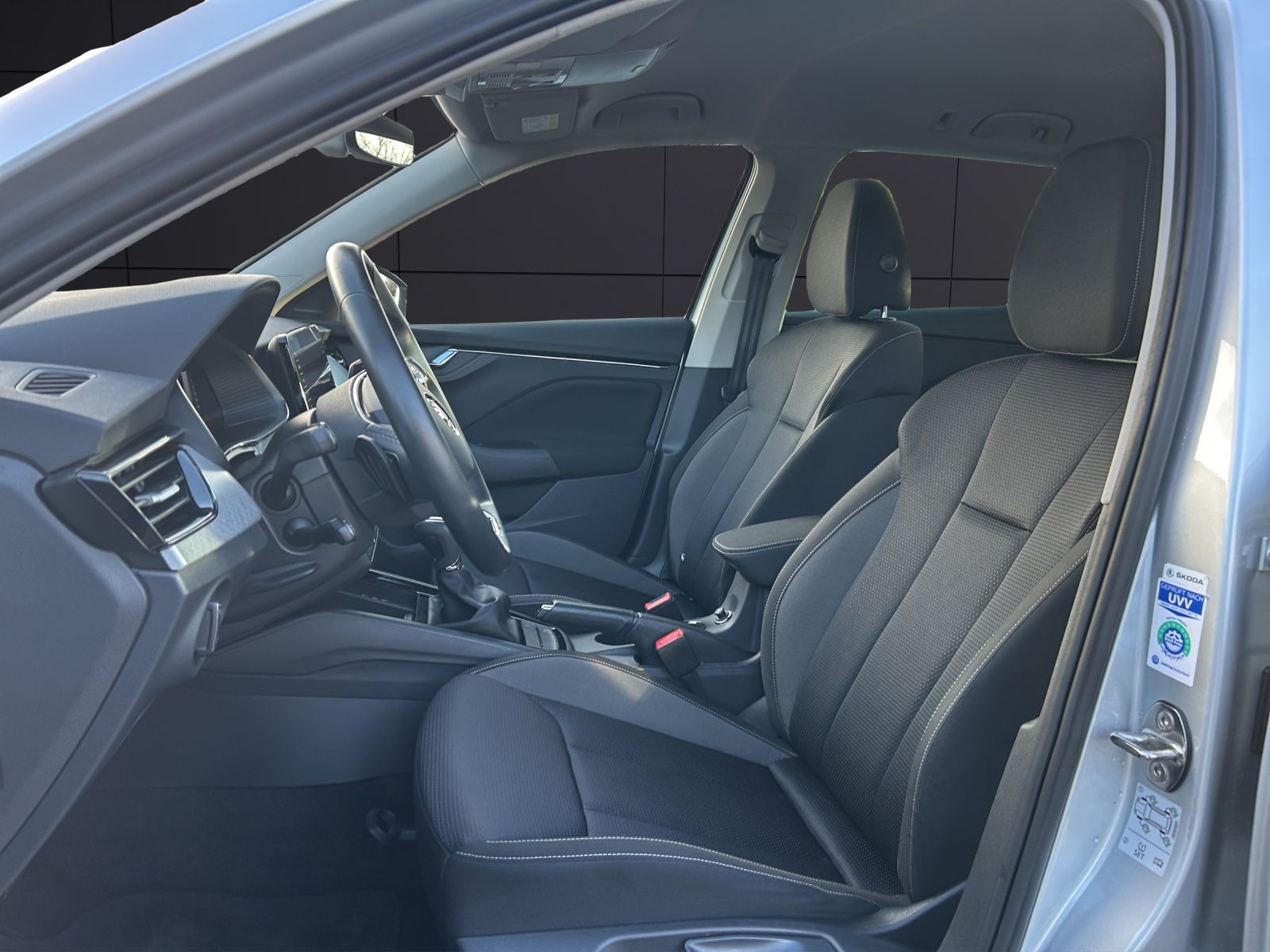 Fahrzeugabbildung SKODA Kamiq TSI Tour DSG LED Navi AID ACC RFK SH