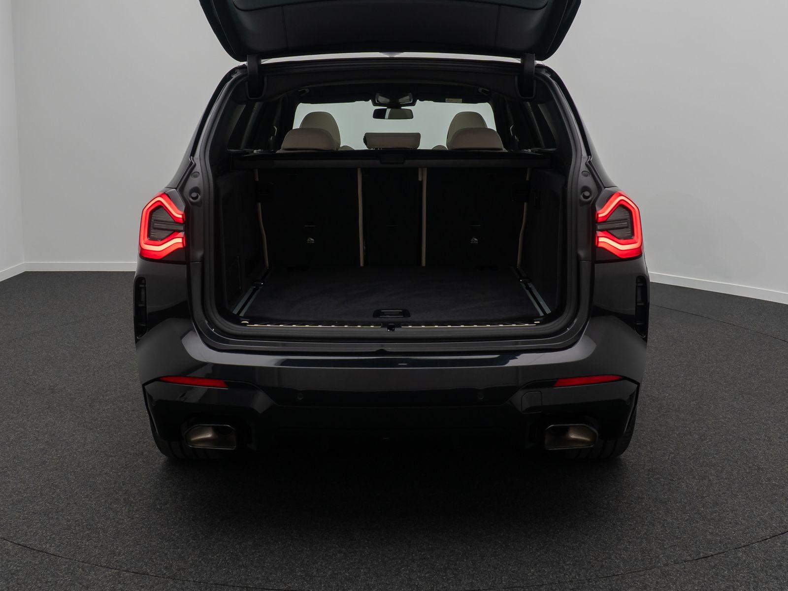 Fahrzeugabbildung BMW X3 xD20d M Sport DAB Kamera Panorama 20Zoll LED