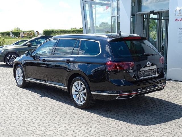 Passat Variant 1.5 TSI DSG Elegance / Matrix