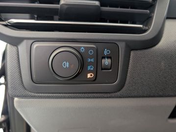 Ford Tourneo Custom 2.0 EcoBlue L1 Titanium +