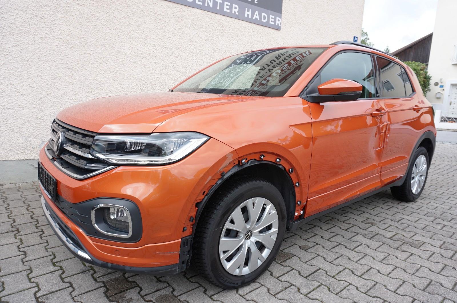 Volkswagen T-Cross 1.5 TSI DSG ACTIVE/ R-LINE m. NAVI/ LED
