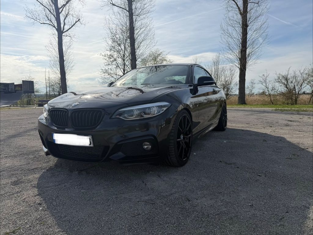 Image of BMW 220