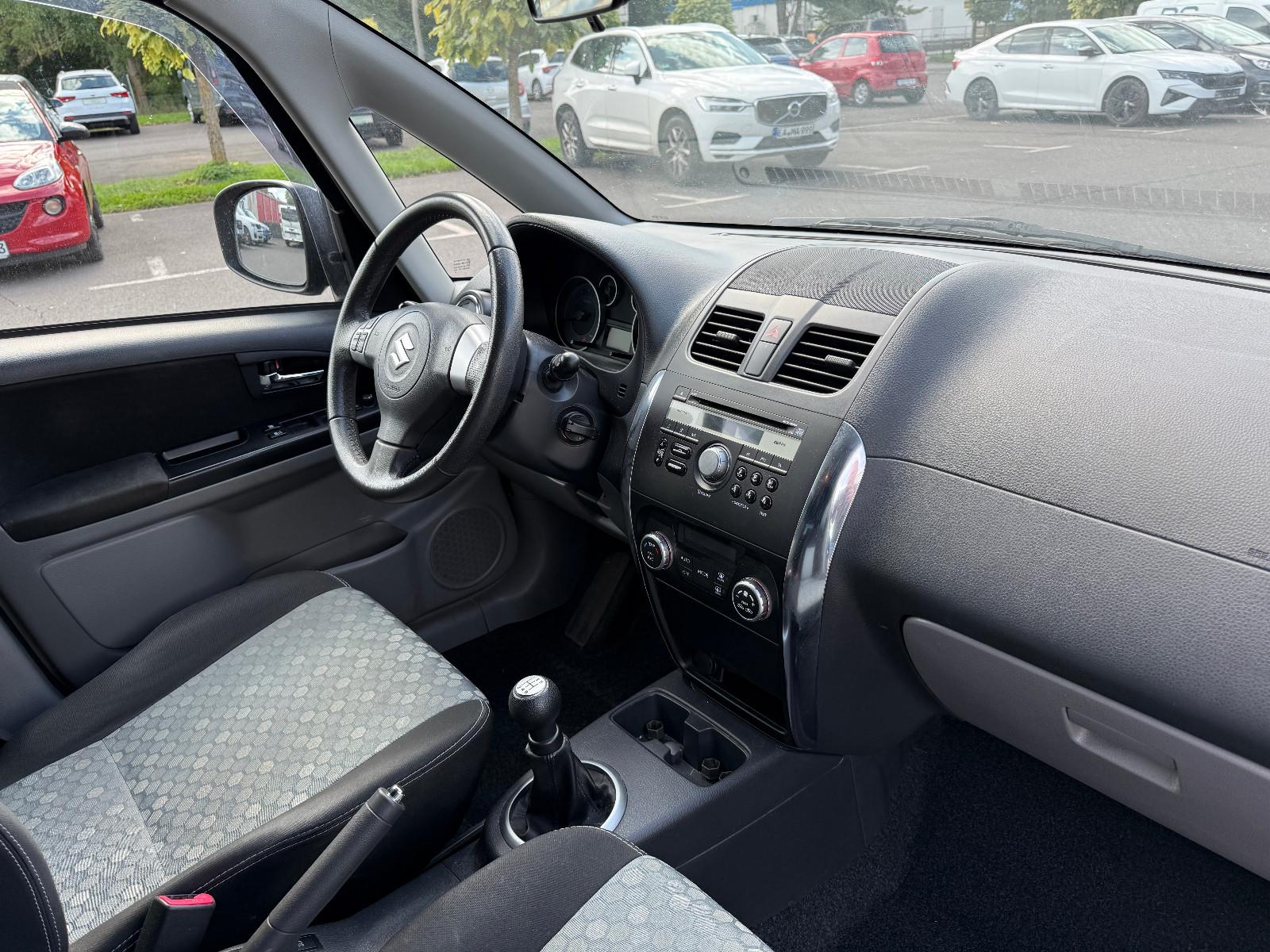 Suzuki SX4 Style 4x4+Klimaauto+SHZ+Temp+ZV+LM+
