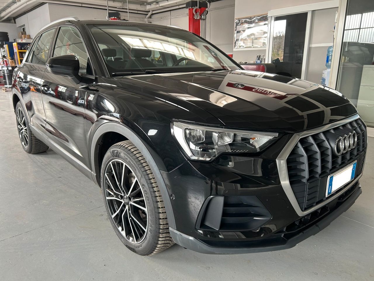 Audi Q3 35 TDI S tronic Business Advanced Km 560 imagem 3