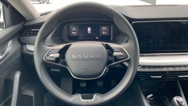 SKODA Octavia (Bild 13 von(15)