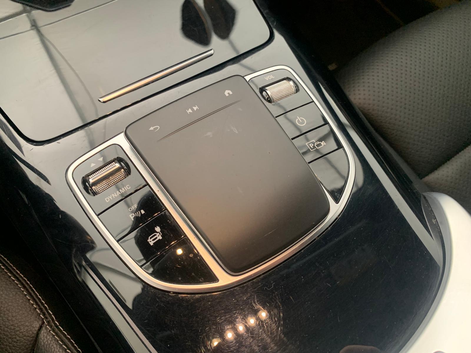 Mercedes-Benz EQC 400 4M DISTRONIC/LEDER/20"ZOLL/MB-LED