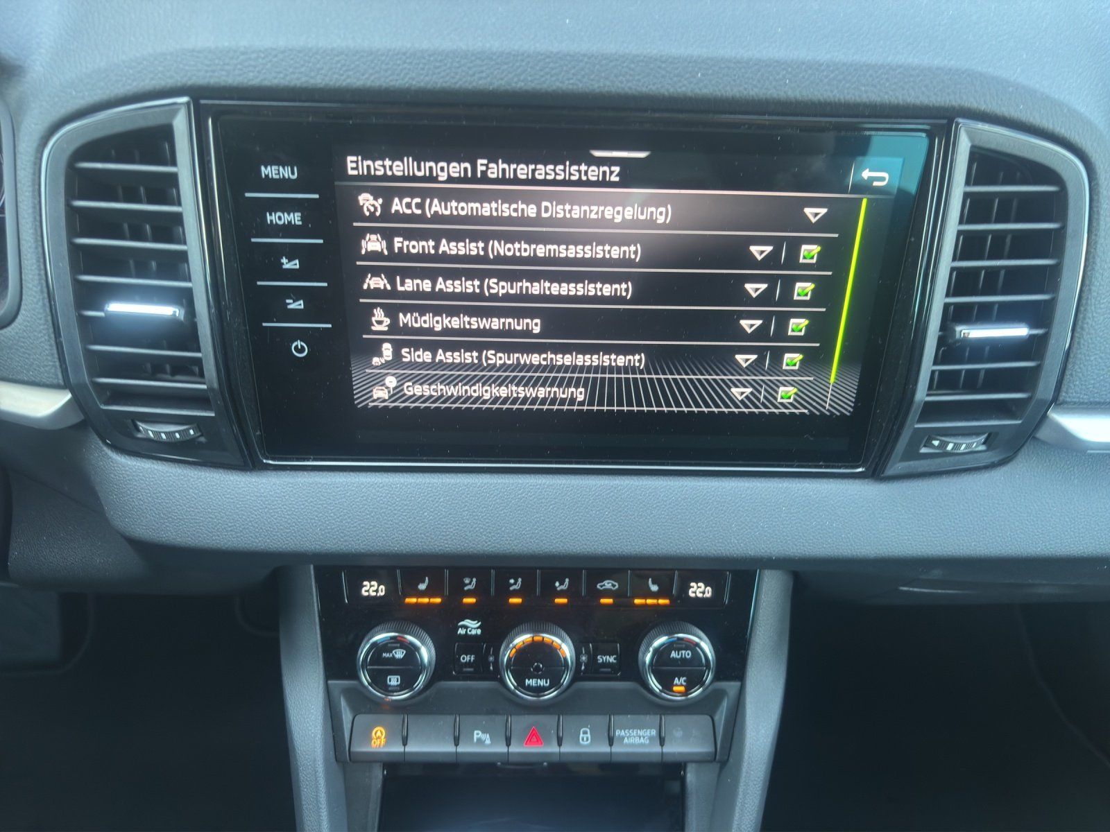 Fahrzeugabbildung SKODA Karoq Balance 1,5 TSI 110 kW DSG MATRIX/ACC/AHK