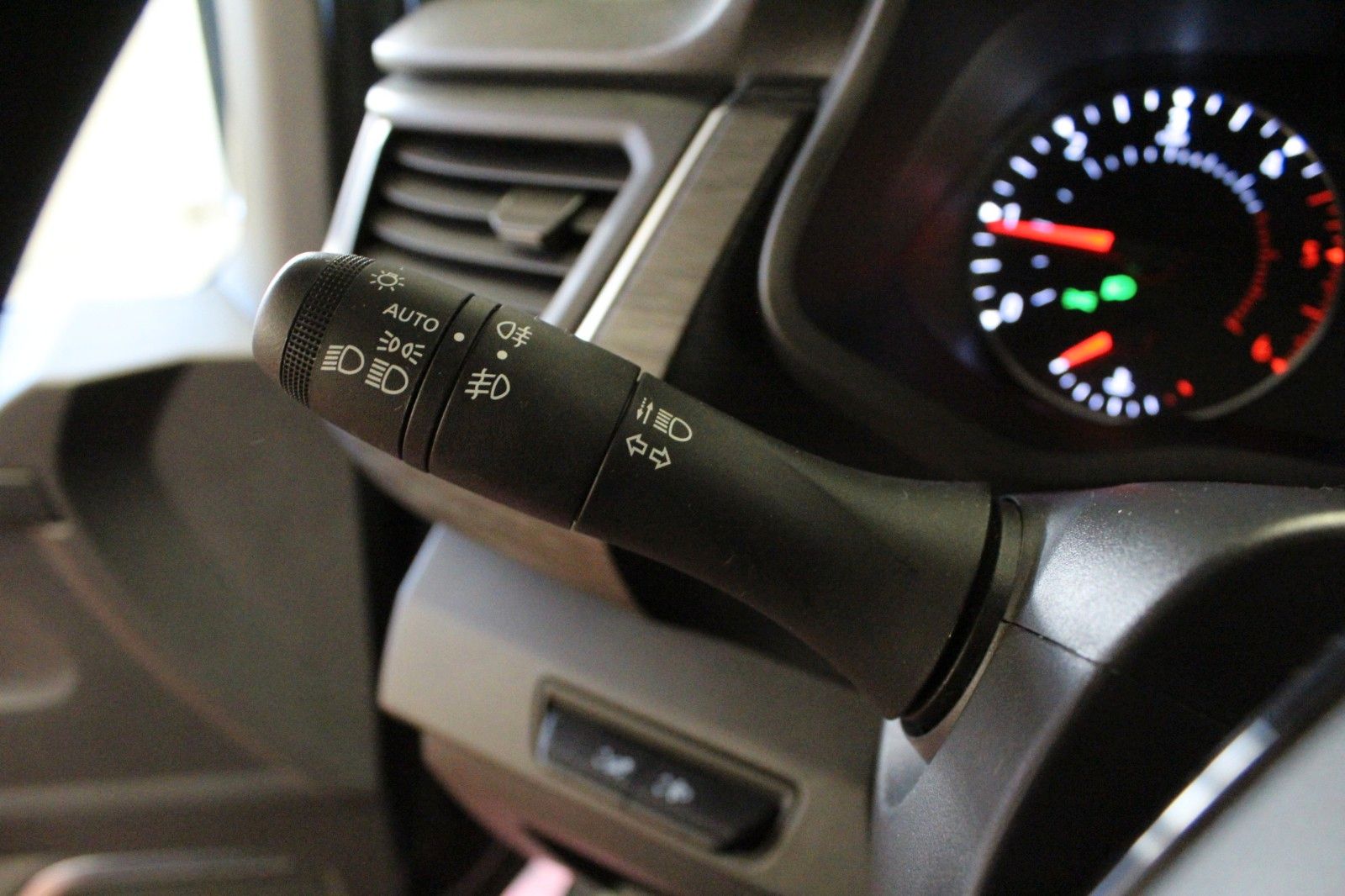 Fahrzeugabbildung Renault Trafic Grand L2 dCi 110 Blue*9-Sitzer*